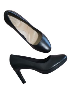 Clarks Ambyr Joy Leather Platform Pumps Size 7.5 Career Office Comfort Heel